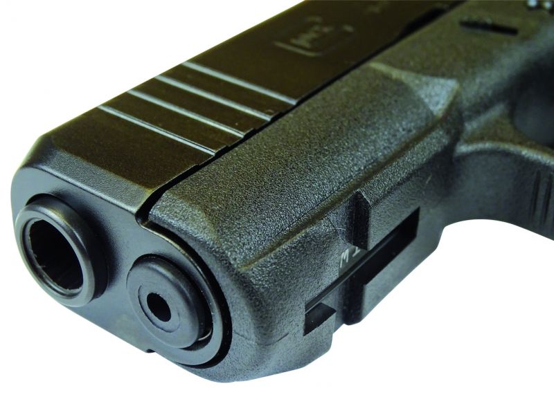 Významným technicko-taktickým prvkem nové varianty je rail (slimline rail) integrovaný do přední části polymerového rámu. Nový rail je zcela jedinečný a není shodný s raily již známými a používanými v konstrukci dosavadních pistolí Glock.